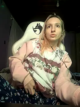 bunnydark00 online show from October 2025 01:28:01 AM