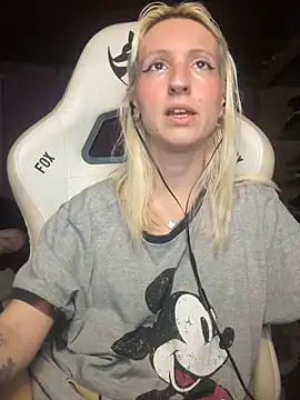 bunnydark00 online show from November 2025 10:21:02 PM