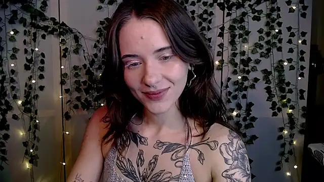 Snapshot of risha_laas chatting on May 2026 08:04:04 PM risha laas online show from May 2026 08:04:04 PM