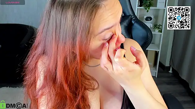 Fera1 Berry online show from April 2026 12:11:02 AM