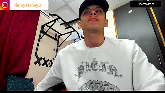 Snapshot of davidlatin66 chatting on December 2024 03:17:02 AM davidlatin66 online show from December 2024 03:17:02 AM