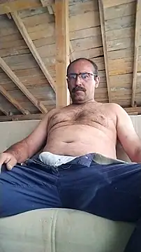 Snapshot of masculine_bear_daddy chatting on June 2026 03:21:02 PM masculine bear daddy online show from June 2026 03:21:02 PM