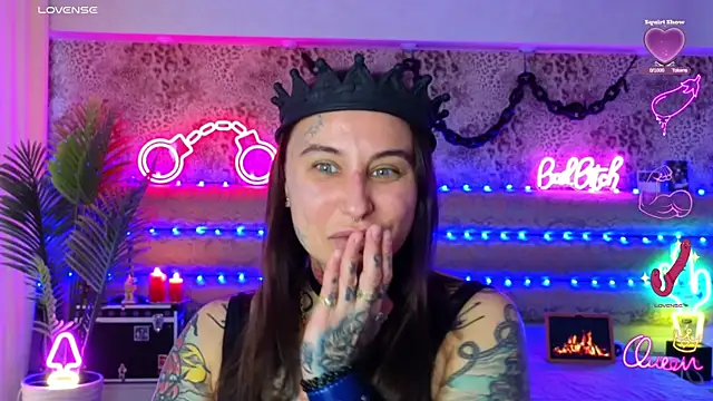 Cool Freak  online show from February 2026 10:08:02 AM