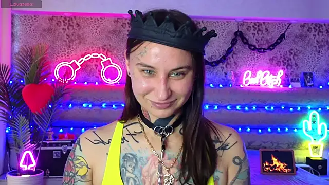 Cool Freak  online show from March 2026 10:31:01 AM