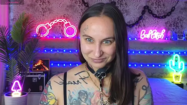 Snapshot of Cool_Freak_ chatting on July 2026 10:02:01 AM Cool Freak online show from July 2026 10:02:01 AM