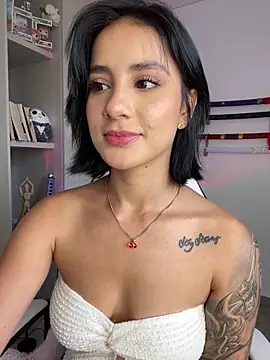 Ale Lewis online show from December 2024 09:41:01 PM