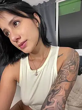 Ale Lewis online show from January 2025 11:33:02 PM