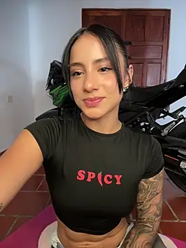 Ale Lewis online show from March 2026 07:47:02 PM