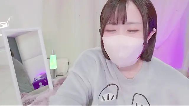 Yuu  k online show from January 2025 05:07:02 PM