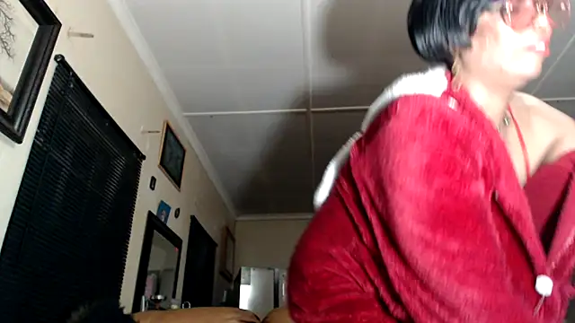 Snapshot of Gucci_Bx chatting on July 2026 10:51:02 PM Gucci Bx online show from July 2026 10:51:02 PM