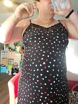 Snapshot of SexyNikki6969 chatting on February 2025 01:01:01 PM SexyNikki6969 online show from February 2025 01:01:01 PM