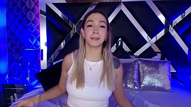 Snapshot of victoriaa_lee_ chatting on September 2025 07:26:02 PM victoriaa lee online show from September 2025 07:26:02 PM