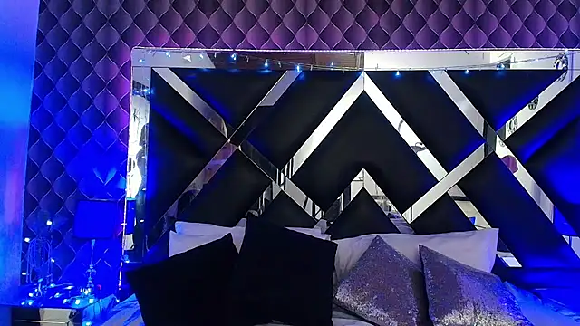 victoriaa lee  online show from April 2026 06:53:01 PM