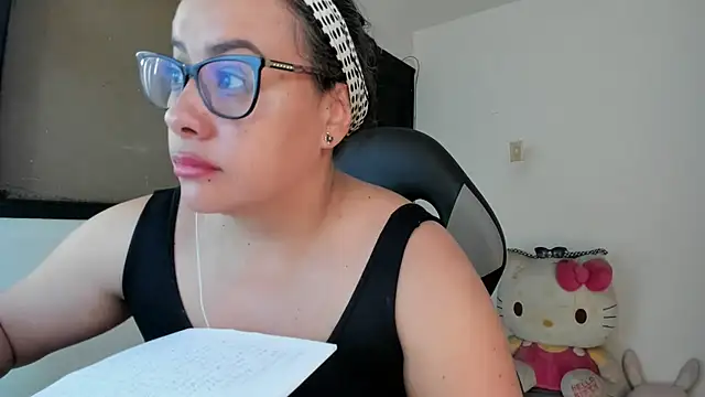 smile sweetpao online show from February 2025 07:06:02 AM