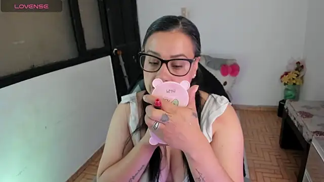 smile sweetpao online show from February 2026 12:12:01 PM