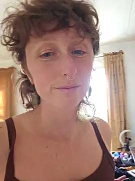 mossy kiss online show from February 2025 06:26:02 PM