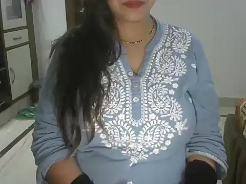 Snapshot of reet_kaur69 chatting on March 2025 06:11:01 PM reet kaur69 online show from March 2025 06:11:01 PM