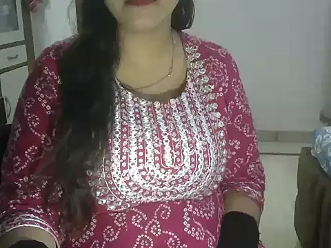 Snapshot of reet_kaur69 chatting on March 2025 06:01:02 PM reet kaur69 online show from March 2025 06:01:02 PM