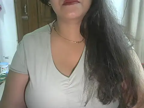 Snapshot of reet_kaur69 chatting on May 2026 05:30:01 PM reet kaur69 online show from May 2026 05:30:01 PM