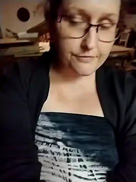 Snapshot of MissMagicMushroom chatting on December 2024 05:29:02 AM MissMagicMushroom online show from December 2024 05:29:02 AM