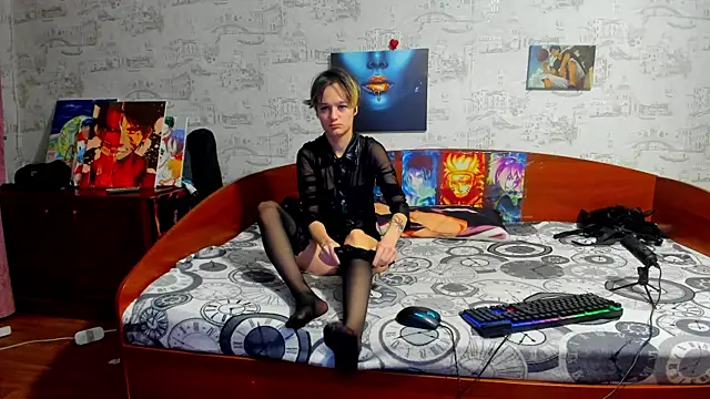 KagamiTayga online show from November 2025 02:32:01 AM