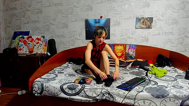 KagamiTayga online show from November 2025 02:33:01 AM