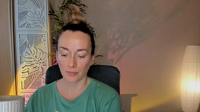 RebeccaMartinez online show from February 2026 06:43:02 AM