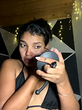 emilyharber online show from October 2025 07:58:01 PM