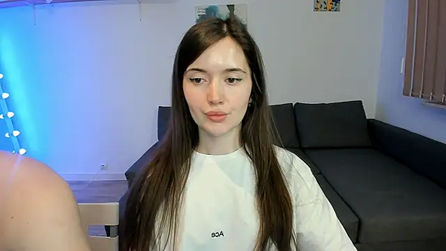 Snapshot of PollyFlame chatting on May 2026 08:36:02 PM PollyFlame online show from May 2026 08:36:02 PM