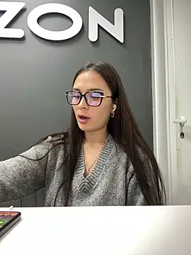 Snapshot of Sweet_Lollypop chatting on January 2025 04:51:02 PM Sweet Lollypop online show from January 2025 04:51:02 PM