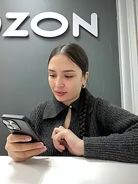 Snapshot of Sweet_Lollypop chatting on February 2025 07:12:02 AM Sweet Lollypop online show from February 2025 07:12:02 AM