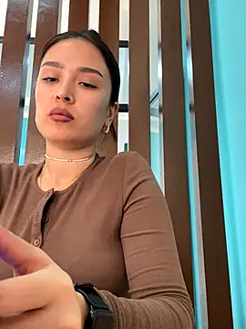 Snapshot of Sweet_Lollypop chatting on November 2025 06:25:02 AM Sweet Lollypop online show from November 2025 06:25:02 AM