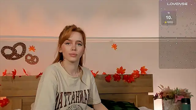 Phoenix Margo online show from September 2025 03:32:01 AM