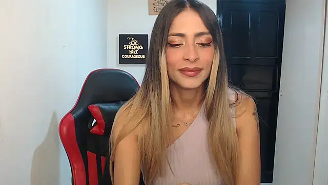 Liamiler01  online show from November 2025 11:53:02 AM