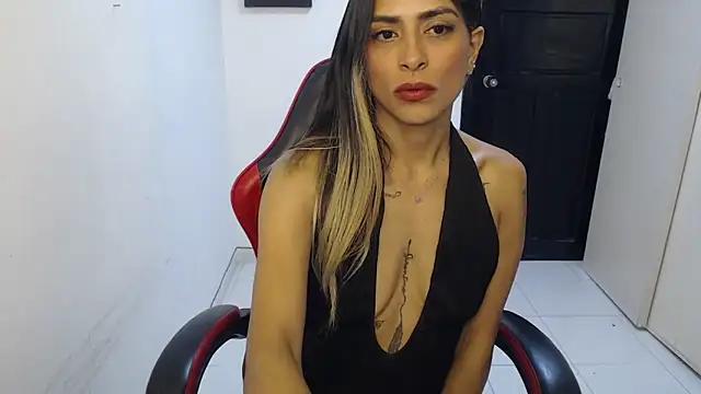 Liamiler01  online show from December 2025 07:53:02 PM