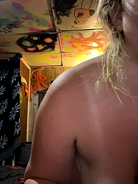 Snapshot of TrashleyRosebud chatting on November 2025 02:51:02 PM TrashleyRosebud online show from November 2025 02:51:02 PM