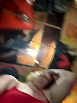 Snapshot of TrashleyRosebud chatting on January 2026 03:50:02 PM TrashleyRosebud online show from January 2026 03:50:02 PM