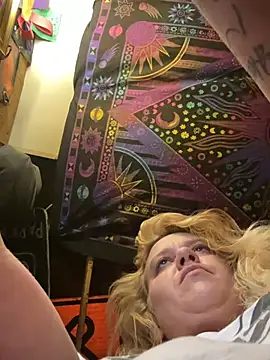 Snapshot of TrashleyRosebud chatting on February 2026 06:51:02 PM TrashleyRosebud online show from February 2026 06:51:02 PM