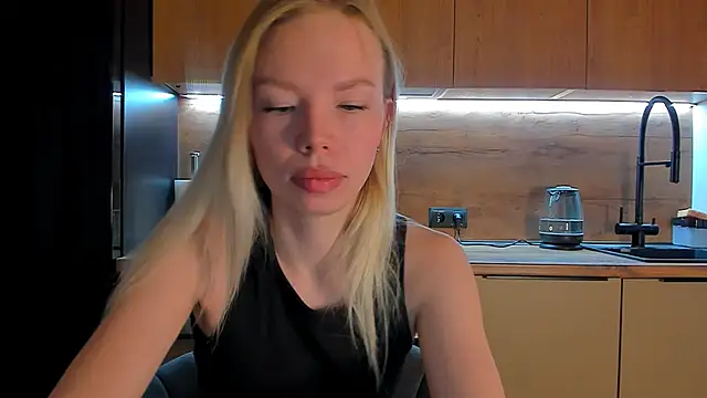 Olivia Bells online show from February 2026 10:33:01 PM
