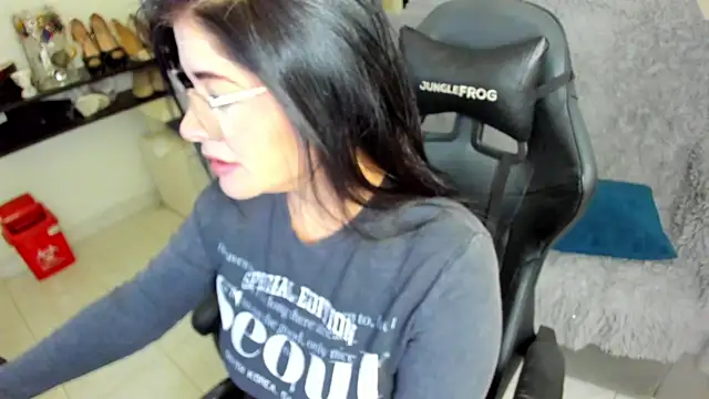 BellaFlaming online show from March 2026 10:53:03 AM