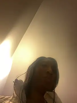 Snapshot of Iceblanca chatting on January 2025 03:48:02 AM Iceblanca online show from January 2025 03:48:02 AM