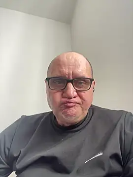 vanjbi45 online show from February 2025 10:54:01 AM