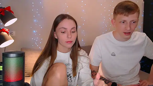 juliaanddima online show from February 2025 09:04:02 PM