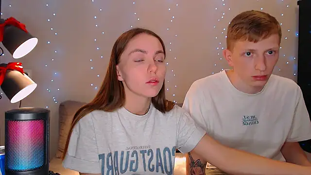 juliaanddima online show from February 2025 12:35:02 AM