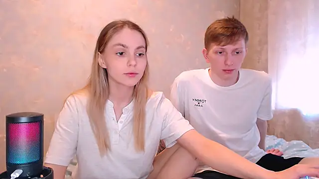 juliaanddima online show from February 2026 08:21:01 AM