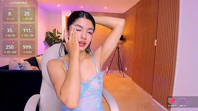 Snapshot of miiaa_evans chatting on October 2025 11:16:01 AM miiaa evans online show from October 2025 11:16:01 AM