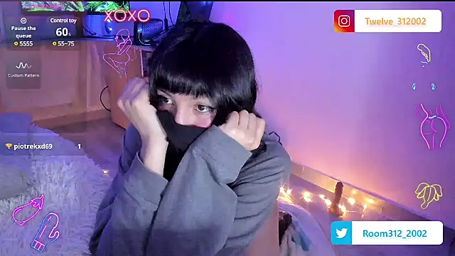 Snapshot of Room312_ chatting on December 2024 03:00:02 AM Room312  online show from December 2024 03:00:02 AM