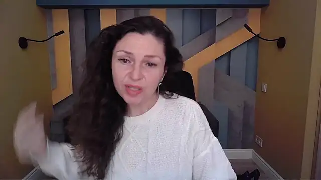 EllaLong online show from November 2025 12:27:01 PM