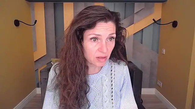 EllaLong online show from April 2026 11:25:02 AM