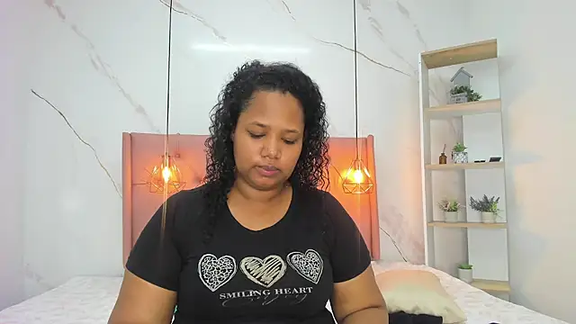 Snapshot of Belle_Brunette chatting on March 2026 11:38:01 AM Belle Brunette online show from March 2026 11:38:01 AM